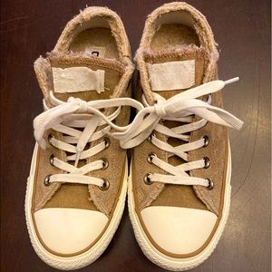 Converse Women’s Size 7
